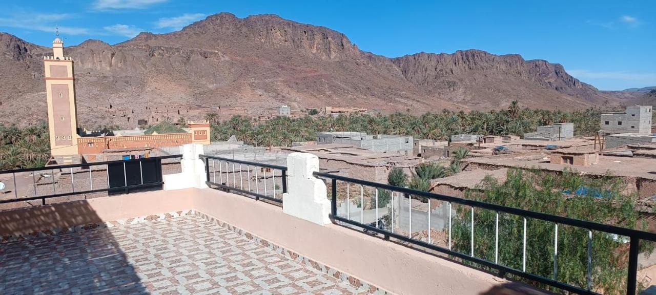 Auberge Restaurant Tissili " Oasis De Fint" Exteriér fotografie