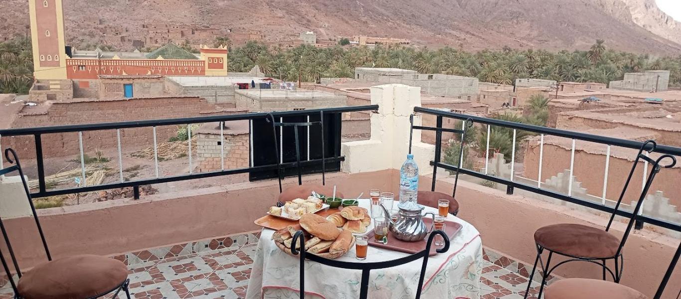 Auberge Restaurant Tissili " Oasis De Fint" Exteriér fotografie